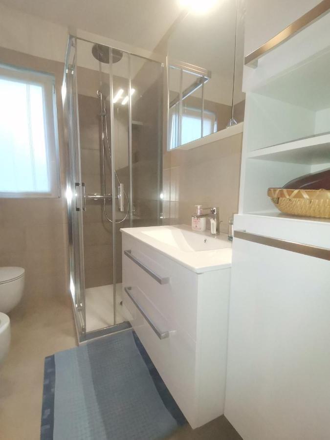 Apartman Hola Novigrad Istria Eksteriør bilde