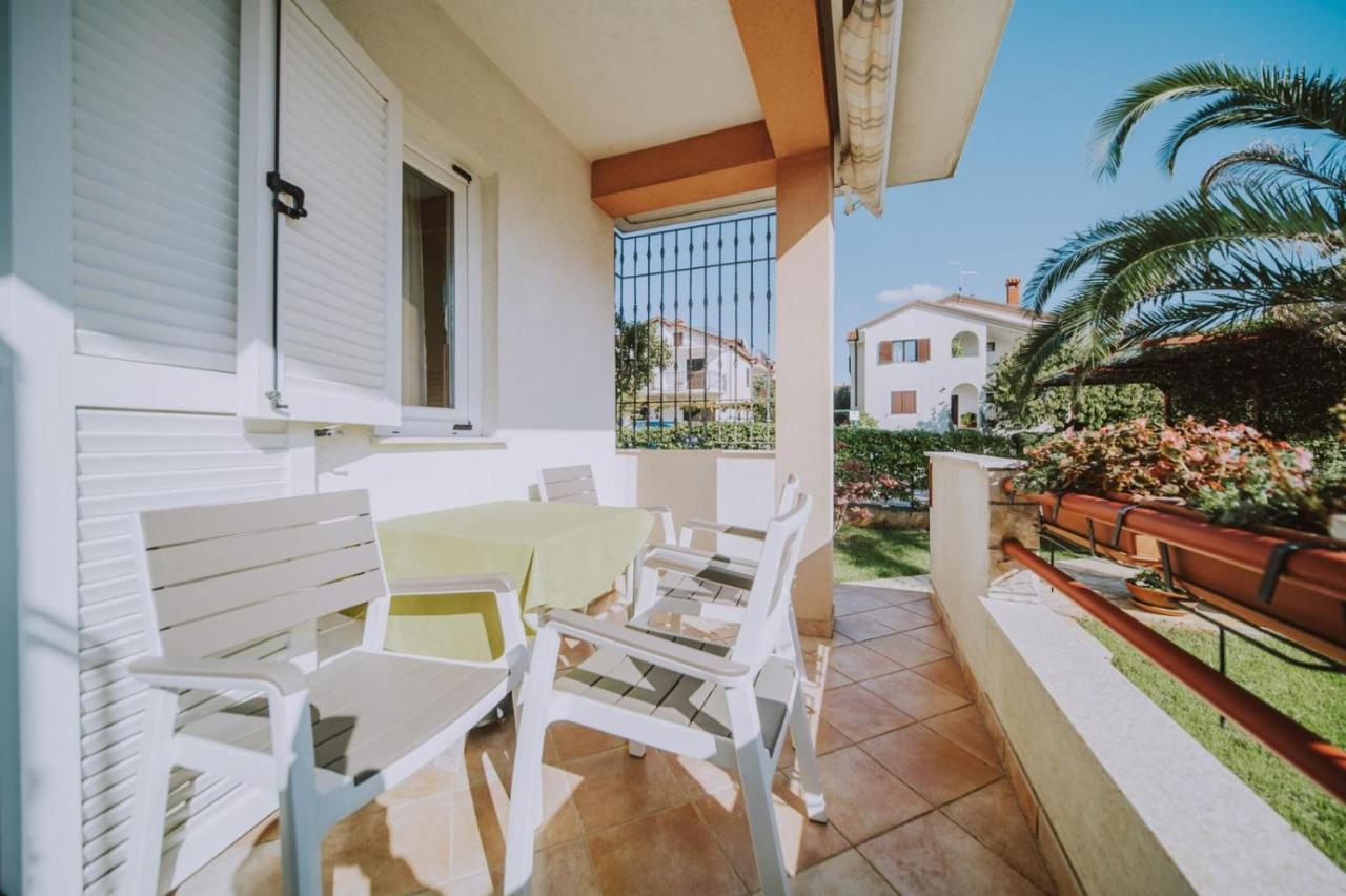 Apartman Hola Novigrad Istria Eksteriør bilde